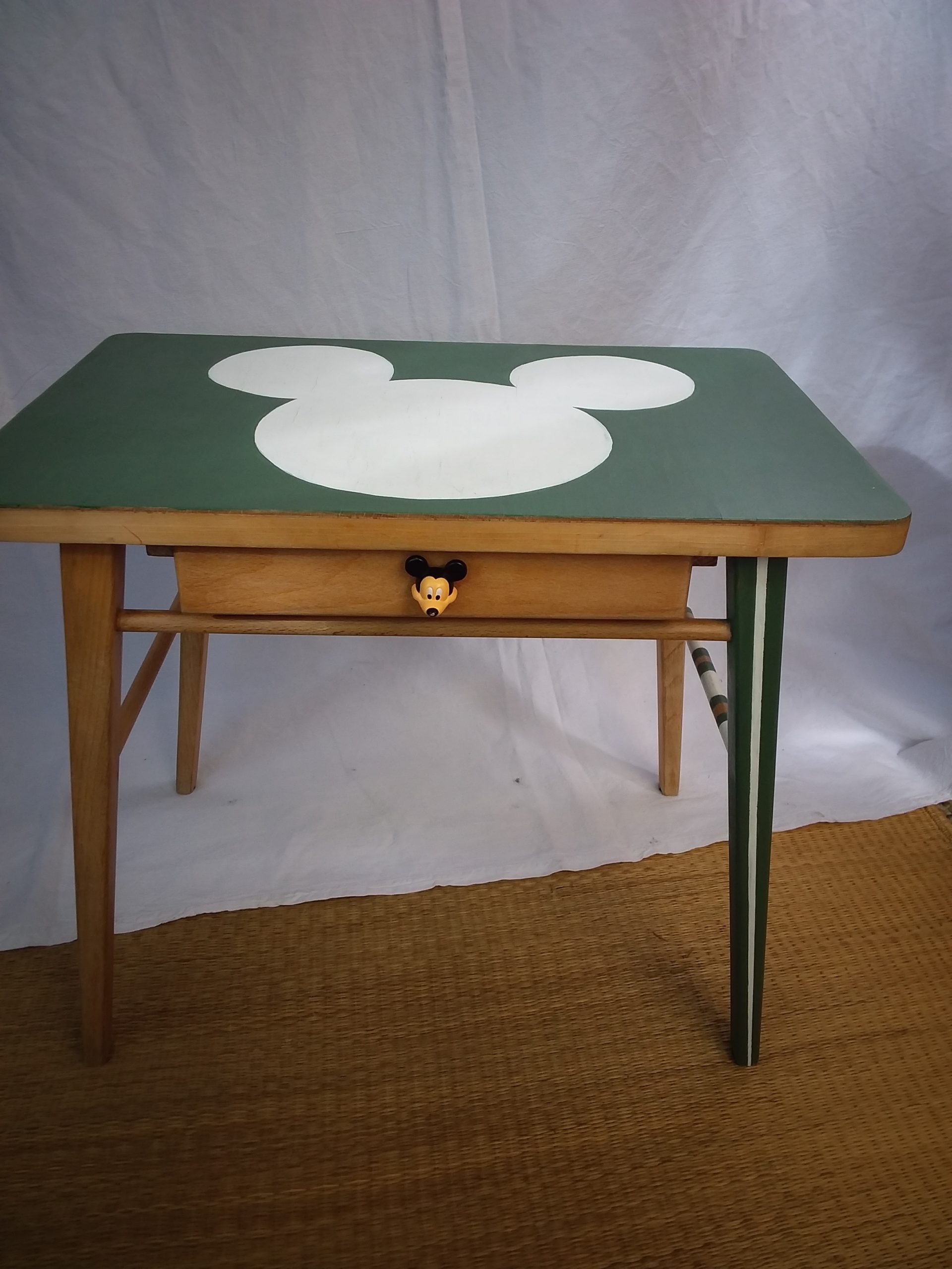 Bureau enfant Mickey